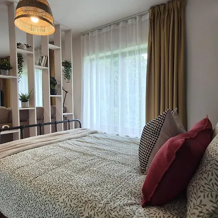 Tuia Apartment- Cozy شقة *